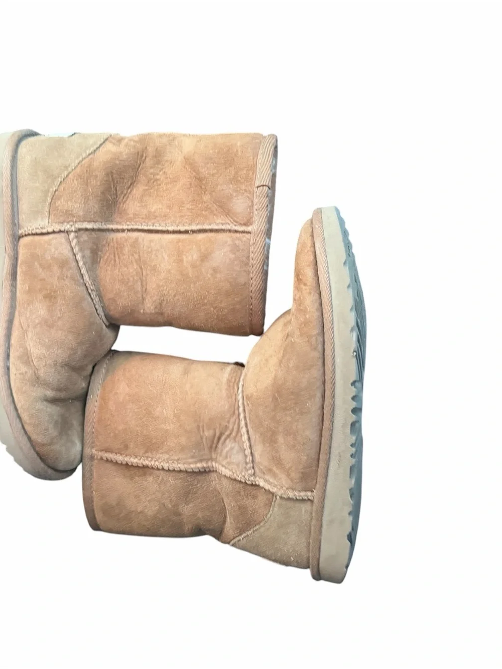 UGG Chestnut Classic Kids Short Boot in sz 2